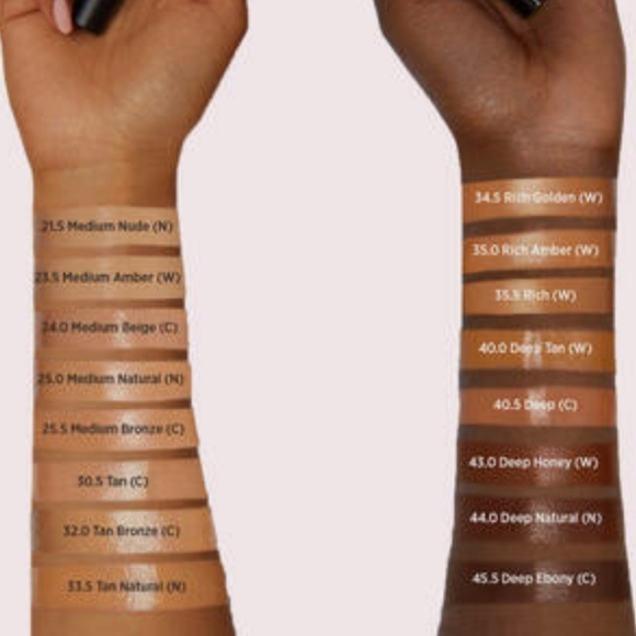 It Cosmetics Confidence in a Foundation Velvet Matte Finish 325 Tan Ginger - Picture 4 of 5